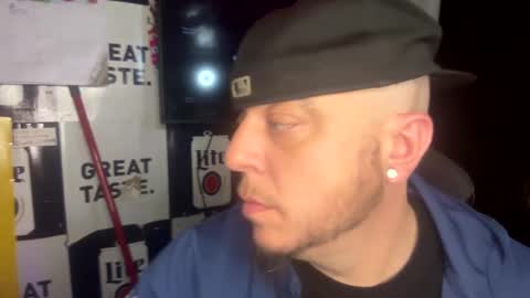 Snapshot of cock_n_creamz_n_wet_dreamz chatting on 14, 12, 2024 COCK N CREAMZ WET DREAMZ online show from 14, 12, 2024