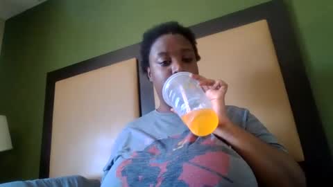Snapshot of cocoa__bbgirl chatting on 5, 8, 2026 Goddess Ceresa online show from 5, 8, 2026