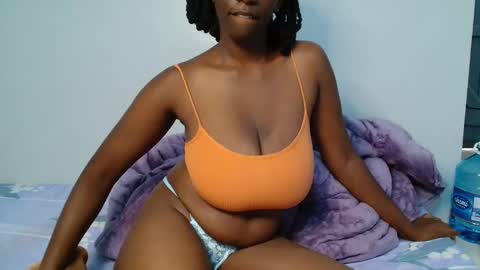 Snapshot of cocoalush9819 chatting on 24, 11, 2025 cocoalush9819 online show from 24, 11, 2025