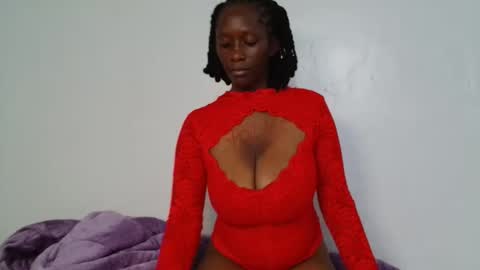 Snapshot of cocoalush9819 chatting on 25, 11, 2025 cocoalush9819 online show from 25, 11, 2025