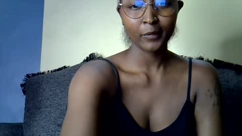 Snapshot of cocobaby_ chatting on 9, 7, 2026 Coco online show from 9, 7, 2026