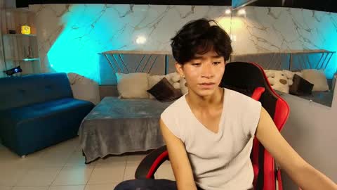 Snapshot of cococumps chatting on 9, 4, 2026 COCO online show from 9, 4, 2026