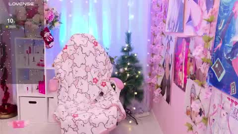 Mia online show from 5, 12, 2025