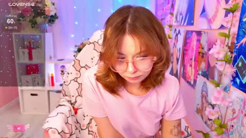Snapshot of coconut_mia chatting on 23, 4, 2026 Mia online show from 23, 4, 2026