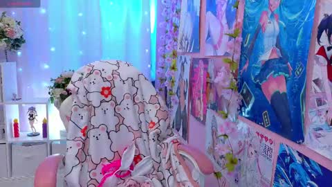 Snapshot of coconut_mia chatting on 2, 5, 2026 Mia online show from 2, 5, 2026