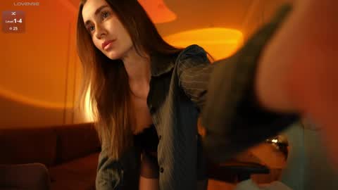 Snapshot of coconutaura chatting on 2, 4, 2026 Anna online show from 2, 4, 2026