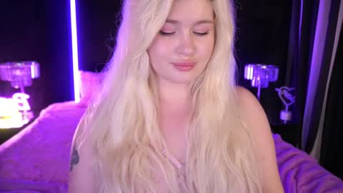 Snapshot of cocosecretss chatting on 13, 12, 2024 onlyfans amyleyy online show from 13, 12, 2024