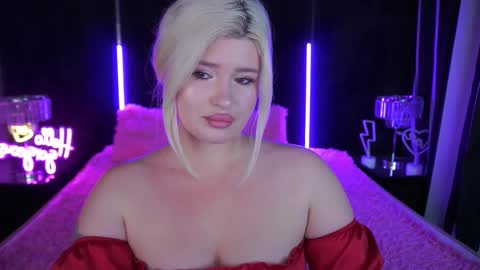 Snapshot of cocosecretss chatting on 27, 9, 2025 onlyfans amyleyy online show from 27, 9, 2025