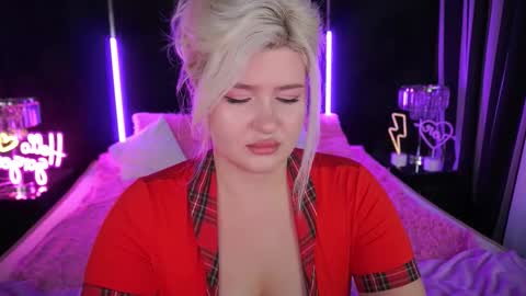 Snapshot of cocosecretss chatting on 22, 10, 2025 onlyfans amyleyy online show from 22, 10, 2025