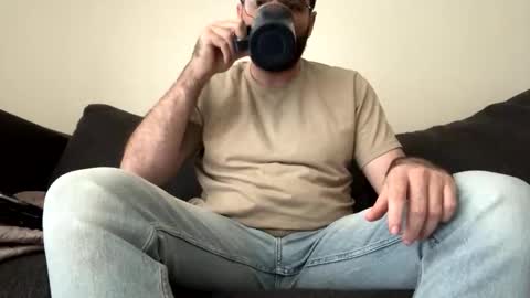 Snapshot of coldmobil3 chatting on 16, 11, 2025 coldmobil3 online show from 16, 11, 2025