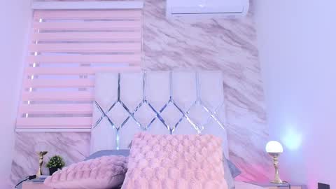 colett online show from 22, 11, 2025