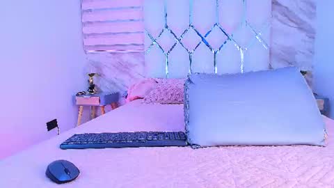 Snapshot of colett_hall chatting on 13, 6, 2026 colett online show from 13, 6, 2026
