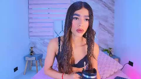 Snapshot of colett_hall chatting on 15, 6, 2026 colett online show from 15, 6, 2026