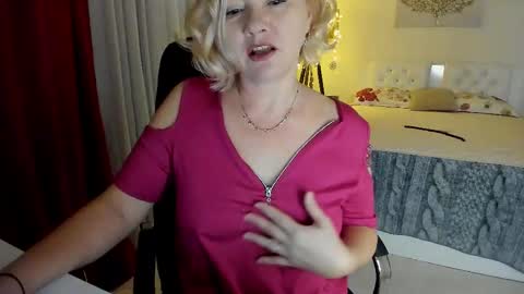 Snapshot of colette1w chatting on 20, 11, 2025 Olga. online show from 20, 11, 2025