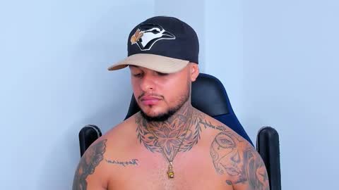 colin_fox1 online show from 24, 3, 2026