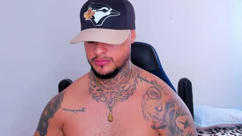 colin_fox1 online show from 30, 3, 2026