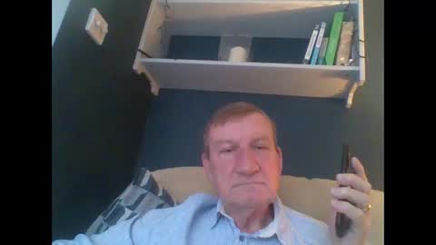 Snapshot of colinbeech chatting on 10, 12, 2024 colinbeech online show from 10, 12, 2024