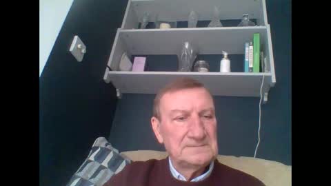 Snapshot of colinbeech chatting on 13, 1, 2025 colinbeech online show from 13, 1, 2025