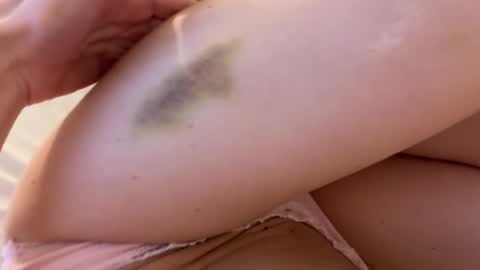 Snapshot of college_slut__ chatting on 27, 11, 2025 Allie online show from 27, 11, 2025