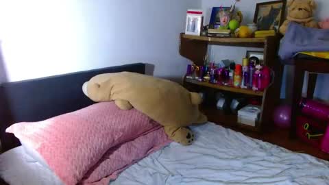 Snapshot of collette_beaufoy chatting on 24, 5, 2026 Collette online show from 24, 5, 2026