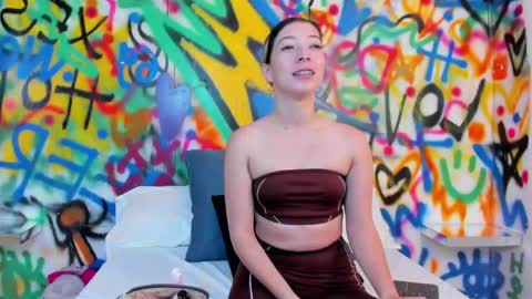 Snapshot of collins_aria chatting on 17, 4, 2026 valentina online show from 17, 4, 2026