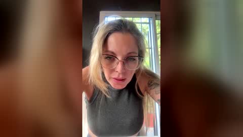 Snapshot of collinsjuliet177 chatting on 20, 4, 2026 collinsjuliet177 online show from 20, 4, 2026