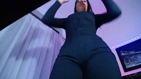  Nahomi  online show from 17, 12, 2025