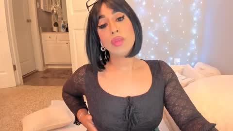 Snapshot of colombiantexas chatting on 15, 10, 2025    ........ Instagram  Lorysexys online show from 15, 10, 2025