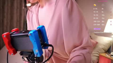 Snapshot of come_in_bed chatting on 22, 2, 2026 Audrey online show from 22, 2, 2026