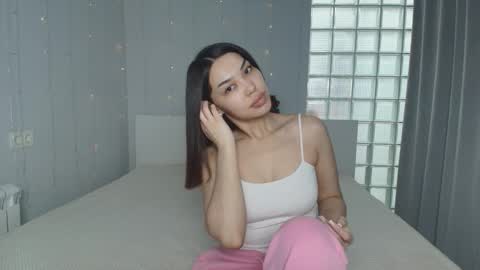 Snapshot of comely_camillla chatting on 10, 1, 2026 Camilla online show from 10, 1, 2026