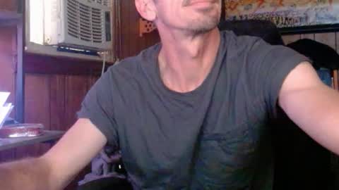 Nelson or ComicKing and sometime Peachy143 online show from 5, 4, 2026