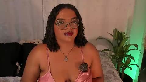 Snapshot of conielaurenth chatting on 14, 4, 2026 conielaurenth online show from 14, 4, 2026