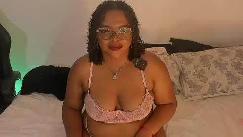 Snapshot of conielaurenth chatting on 6, 6, 2026 conielaurenth online show from 6, 6, 2026