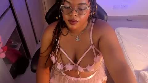 Snapshot of conielaurenth chatting on 22, 7, 2026 conielaurenth online show from 22, 7, 2026