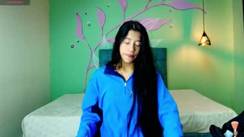 C O N N I E online show from 10, 11, 2025