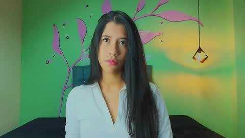 C O N N I E online show from 3, 12, 2025