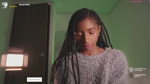 Snapshot of connie_west0 chatting on 25, 12, 2024   independent model online show from 25, 12, 2024