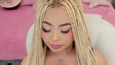 Snapshot of conny_curly chatting on 25, 5, 2026 Conny online show from 25, 5, 2026