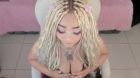 Snapshot of conny_curly chatting on 9, 7, 2026 Conny online show from 9, 7, 2026