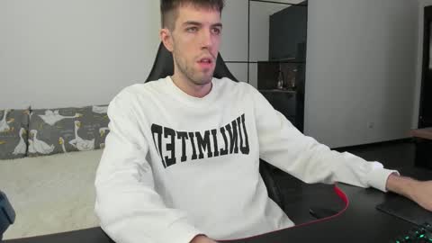 Snapshot of cookies_boys chatting on 13, 2, 2026 cookies_boys online show from 13, 2, 2026