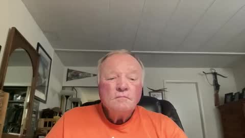 Snapshot of cookoosnest chatting on 10, 3, 2026 cookoosnest online show from 10, 3, 2026