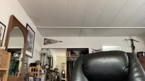 Snapshot of cookoosnest chatting on 19, 3, 2026 cookoosnest online show from 19, 3, 2026