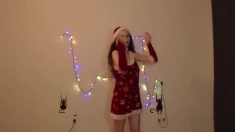 Snapshot of coolamber chatting on 23, 12, 2025 Amber online show from 23, 12, 2025