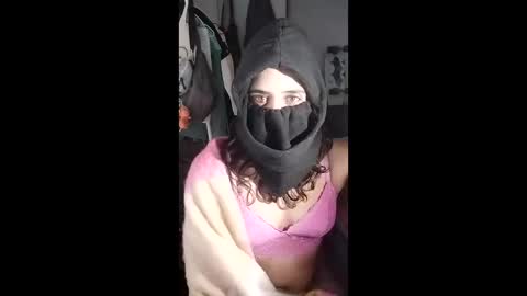 Snapshot of cootie_pinklips chatting on 15, 12, 2025 Cootie pinklips online show from 15, 12, 2025