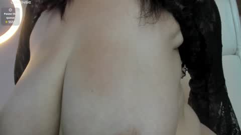 Snapshot of coquette_johnson chatting on 4, 1, 2025 Coquette Johnson online show from 4, 1, 2025