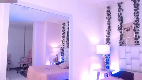 Coral online show from 18, 9, 2025