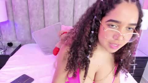Snapshot of coralharmon chatting on 5, 2, 2025 coralharmon online show from 5, 2, 2025