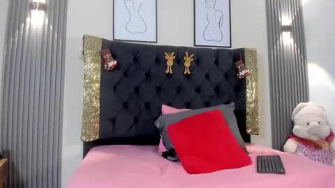 Coralie Bronson online show from 17, 12, 2025