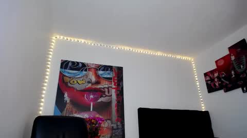 Snapshot of coraline10 chatting on 24, 2, 2025 vivi online show from 24, 2, 2025