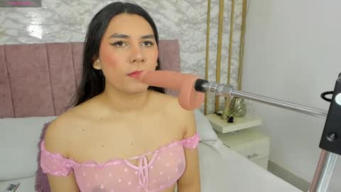 Snapshot of coraline_hot18 chatting on 18, 2, 2025 coraline hot18 online show from 18, 2, 2025